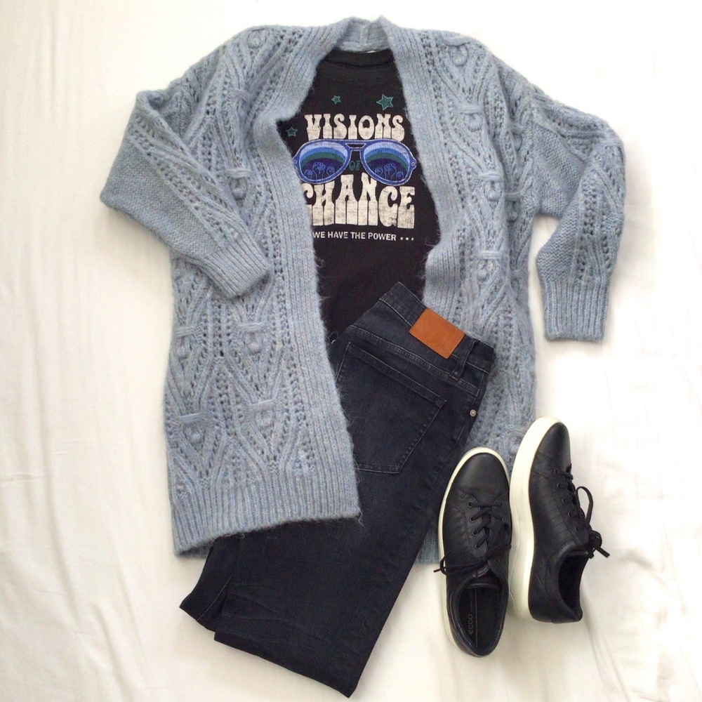 PRICE DROP!! Anthropologie Graphic Thermal “Visions of Change” Sz S